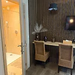 فندق Giorgi - Centre 3*