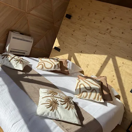 Giorgi Et Insolites-jacuzzi Prive Hotel