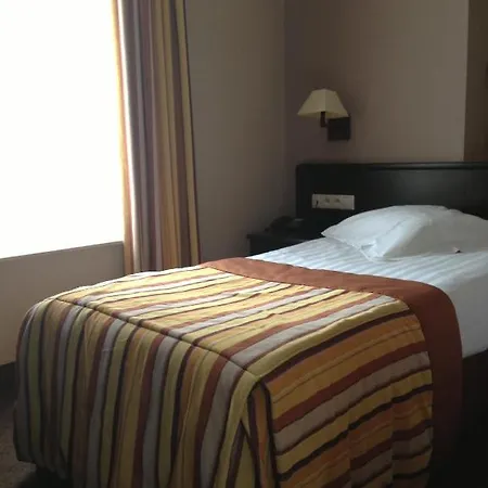 Giorgi Et Insolites-jacuzzi Prive Hotel