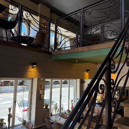 Giorgi - Centre 3* Μπαστόν