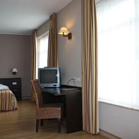 Giorgi - Centre 3* Μπαστόν